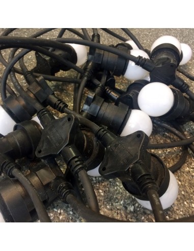 10 m ilgio keičiamų E-27 cokolio LED lempučių girlianda | IP67, 20 cokolių (kas 50 cm) 10 m ilgio keičiamų E-27 cokolio LED lempučių girlianda | IP67, 20 cokolių (kas 50 cm)