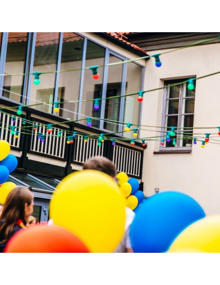 10 m ilgio keičiamų E-27 cokolio LED lempučių girlianda BALTAS laidas | IP67, 20 cokolių (kas 50 cm)